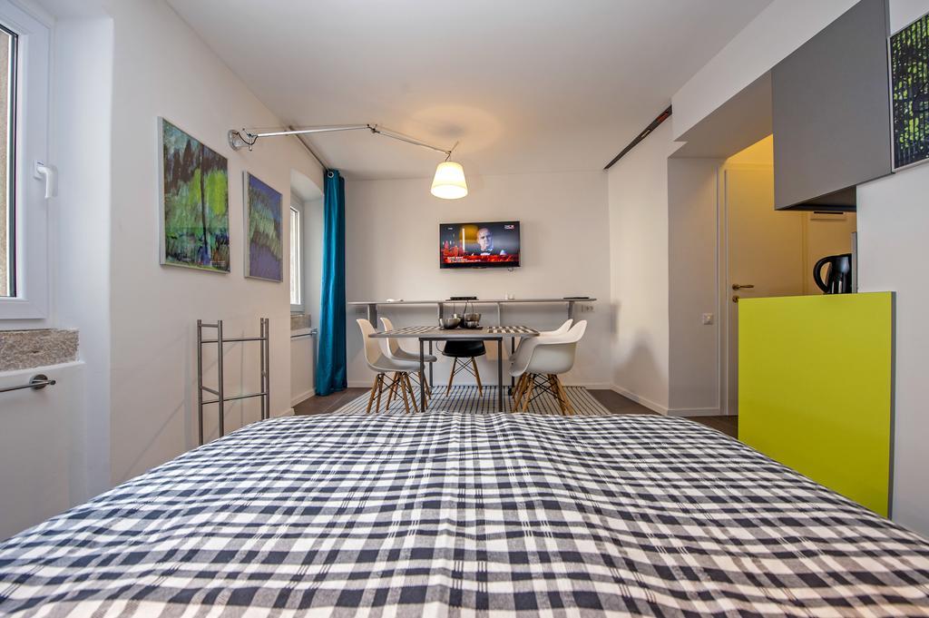 Apartments Aalvar And Aalto Ровинь Экстерьер фото