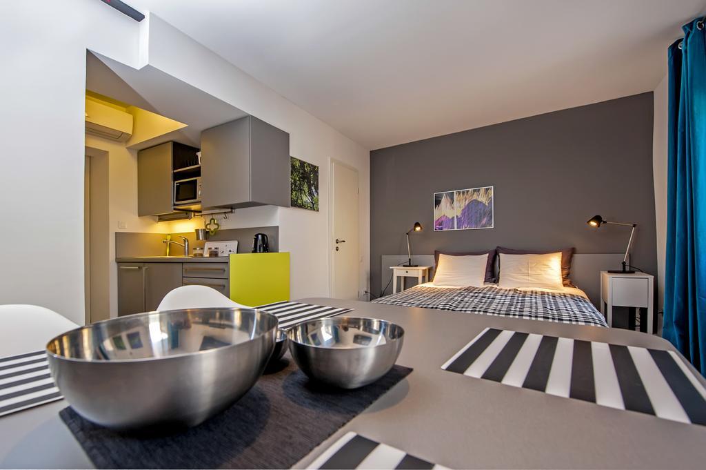 Apartments Aalvar And Aalto Ровинь Экстерьер фото