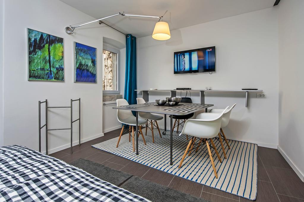 Apartments Aalvar And Aalto Ровинь Экстерьер фото